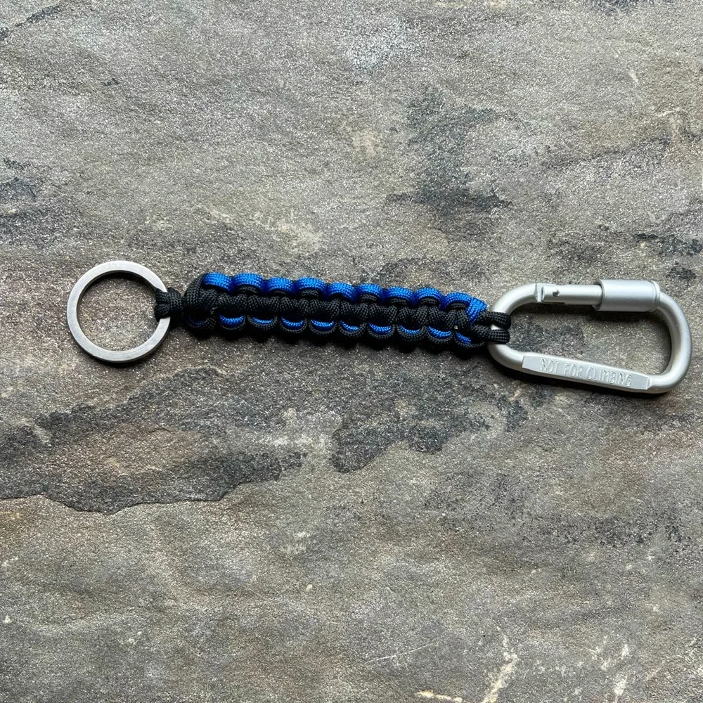 New🌟UO Black-Blue Tech Bungee Keyring